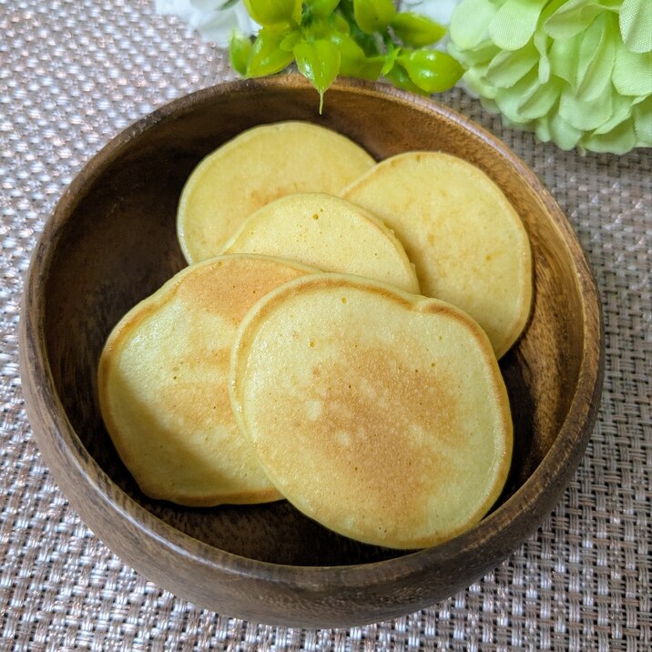 手づかみ離乳食♡米粉パンケーキ